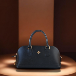 LA PETITE 24 NOIR (1 available)