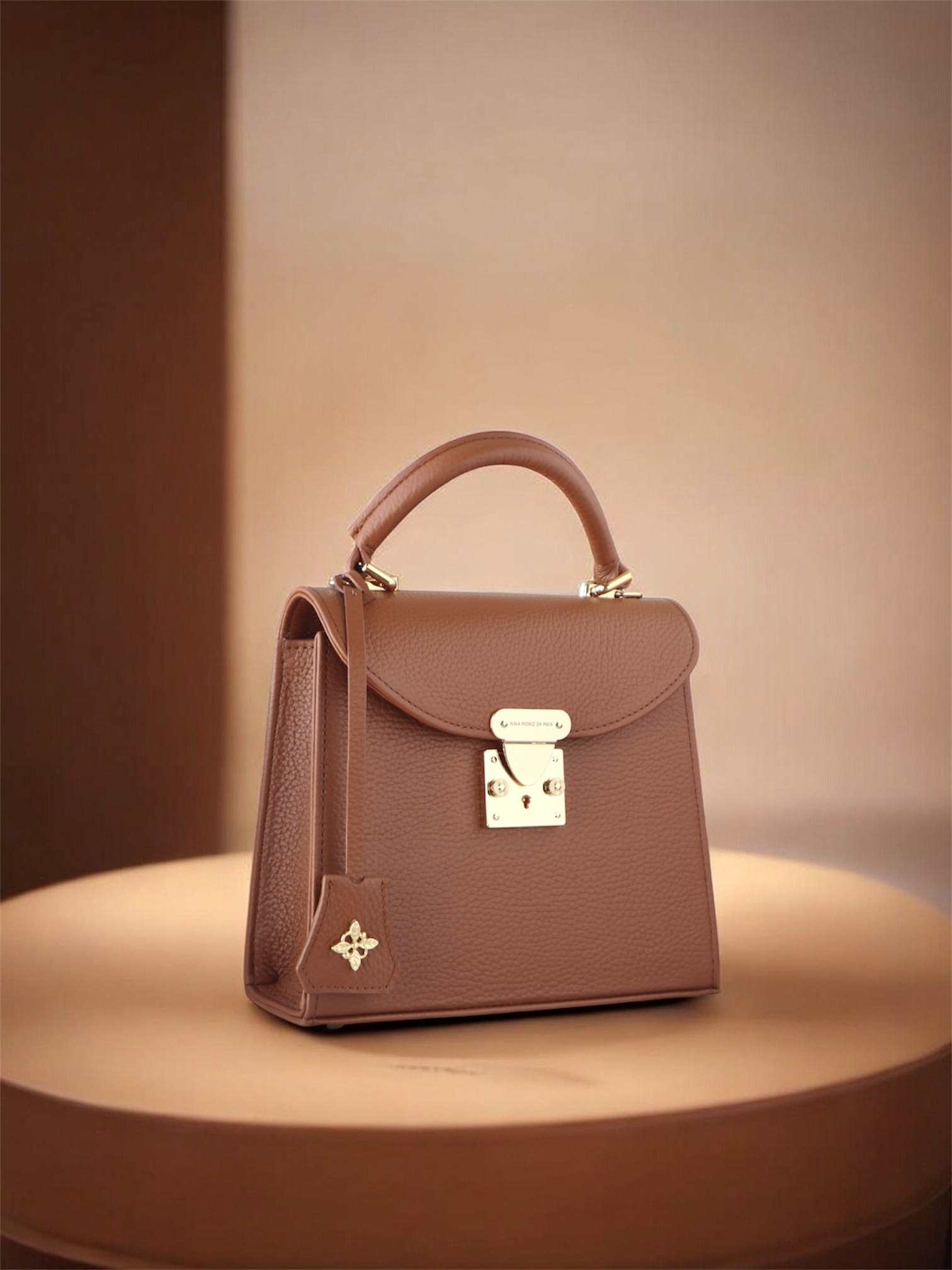 MARGARETHA GOLD - Image 3