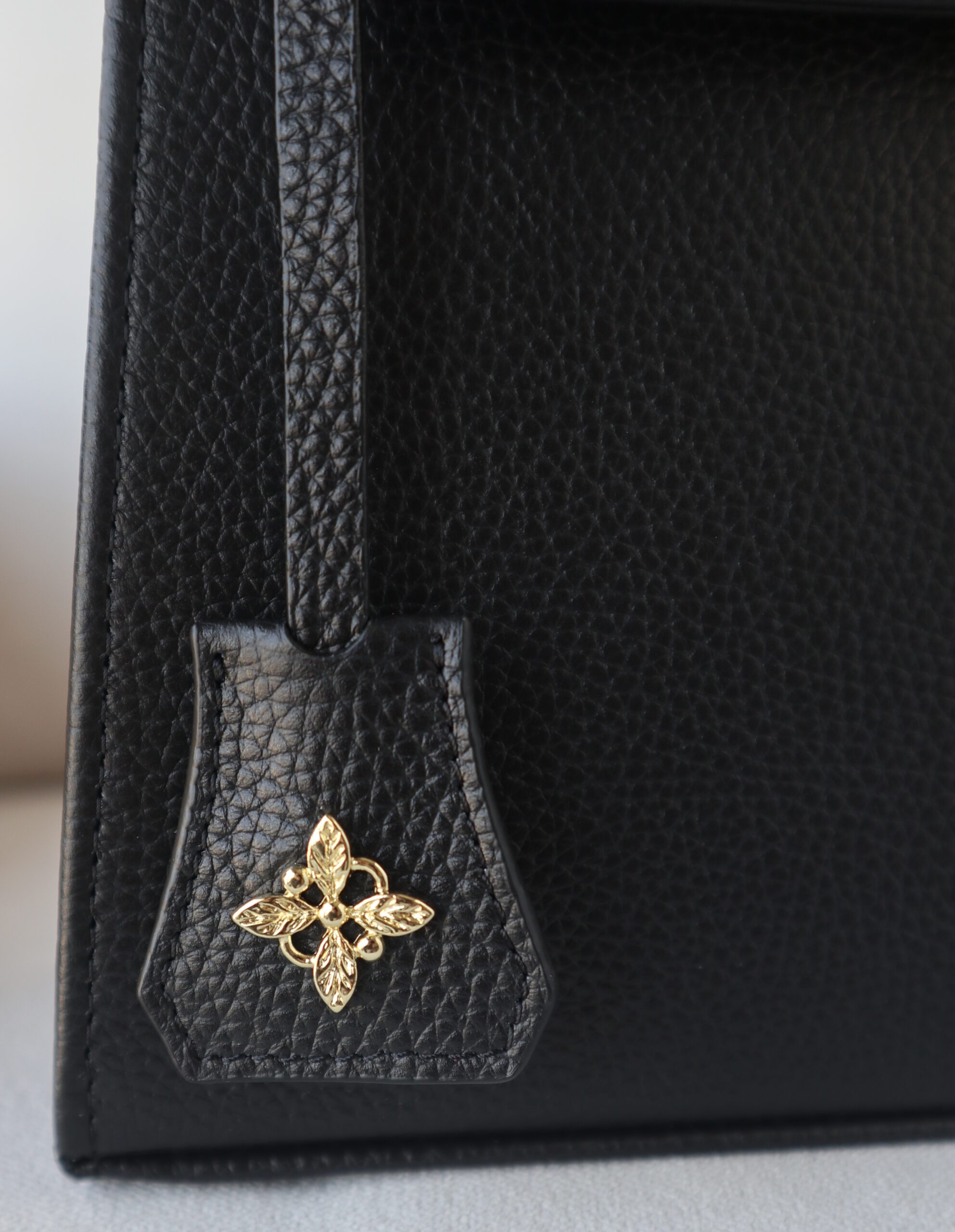LA CLASSE NOIR - Image 2